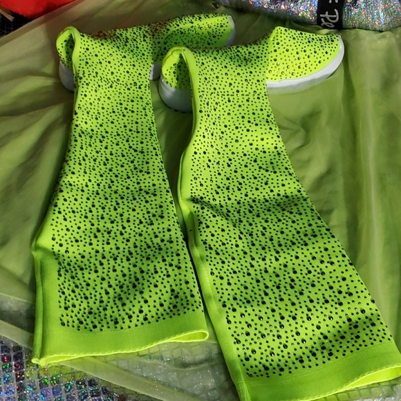 RHINESTONE SNEAKERS - Picture 8 of 10